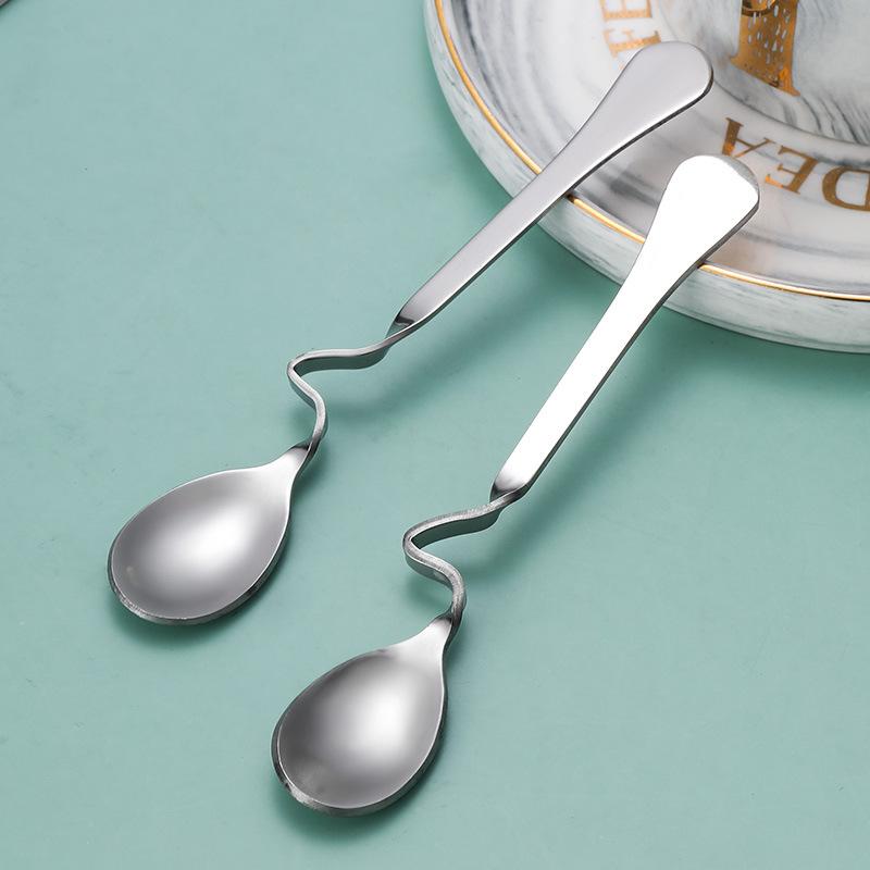 Bar Spoon Twisted - S字型ツイストハンドル付き吊り下げスプーン、食品グレードのステンレス鋼、耐熱性、お茶、コーヒー、家庭、キッチン、バー、パーティー用