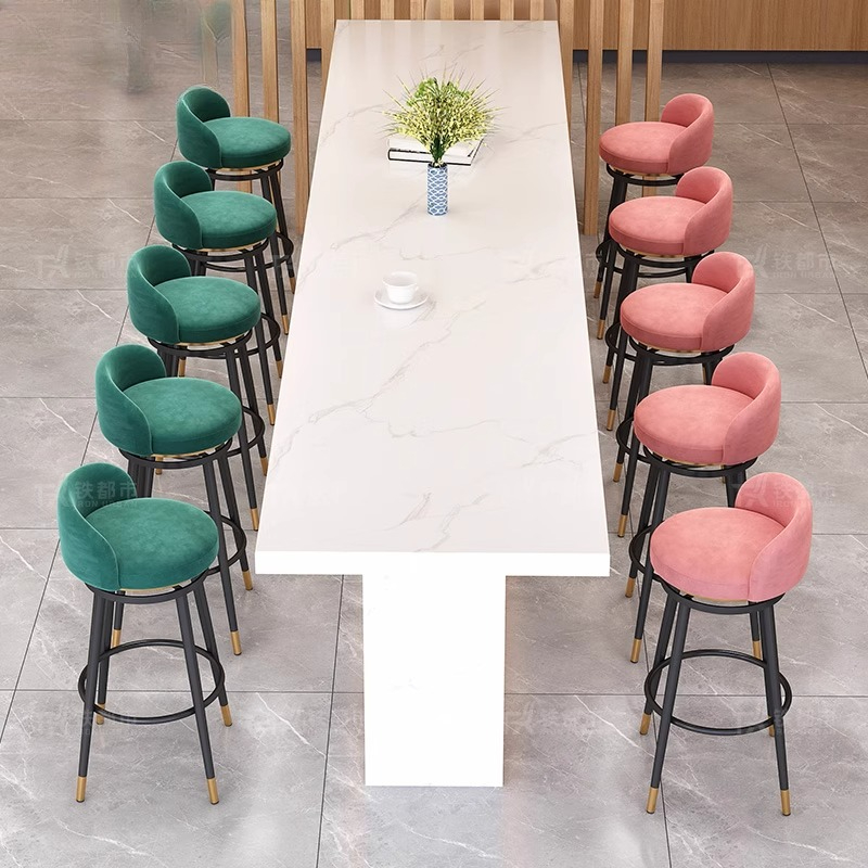 背もたれ付き回転バースツール モダンなカウンターハイトスツー - Home Bar Stools のレビューと価格